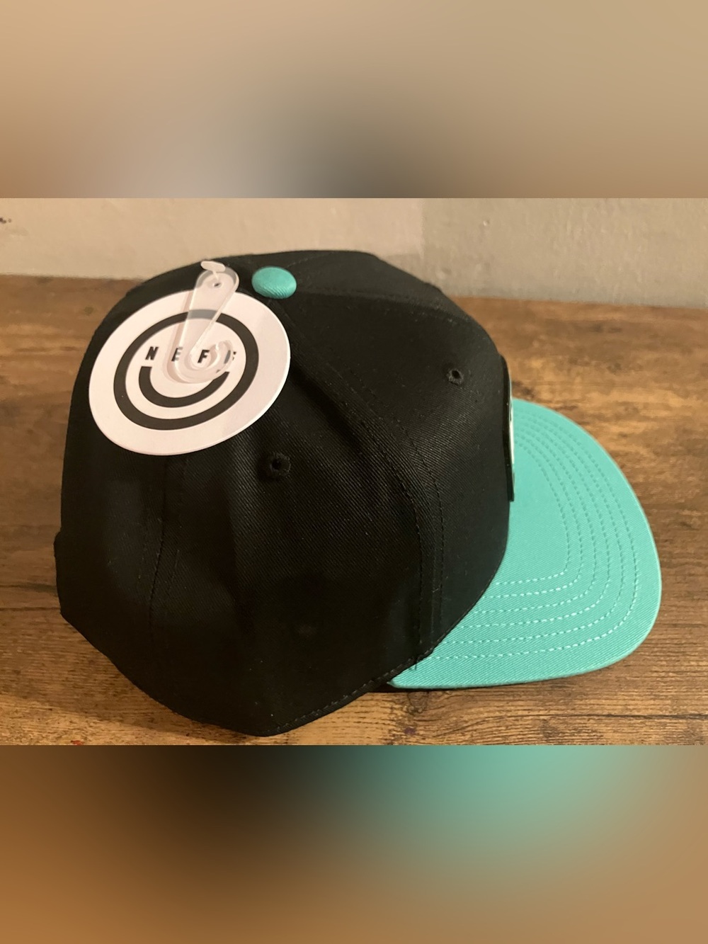 Neff snapback hat - Picture 5 of 5